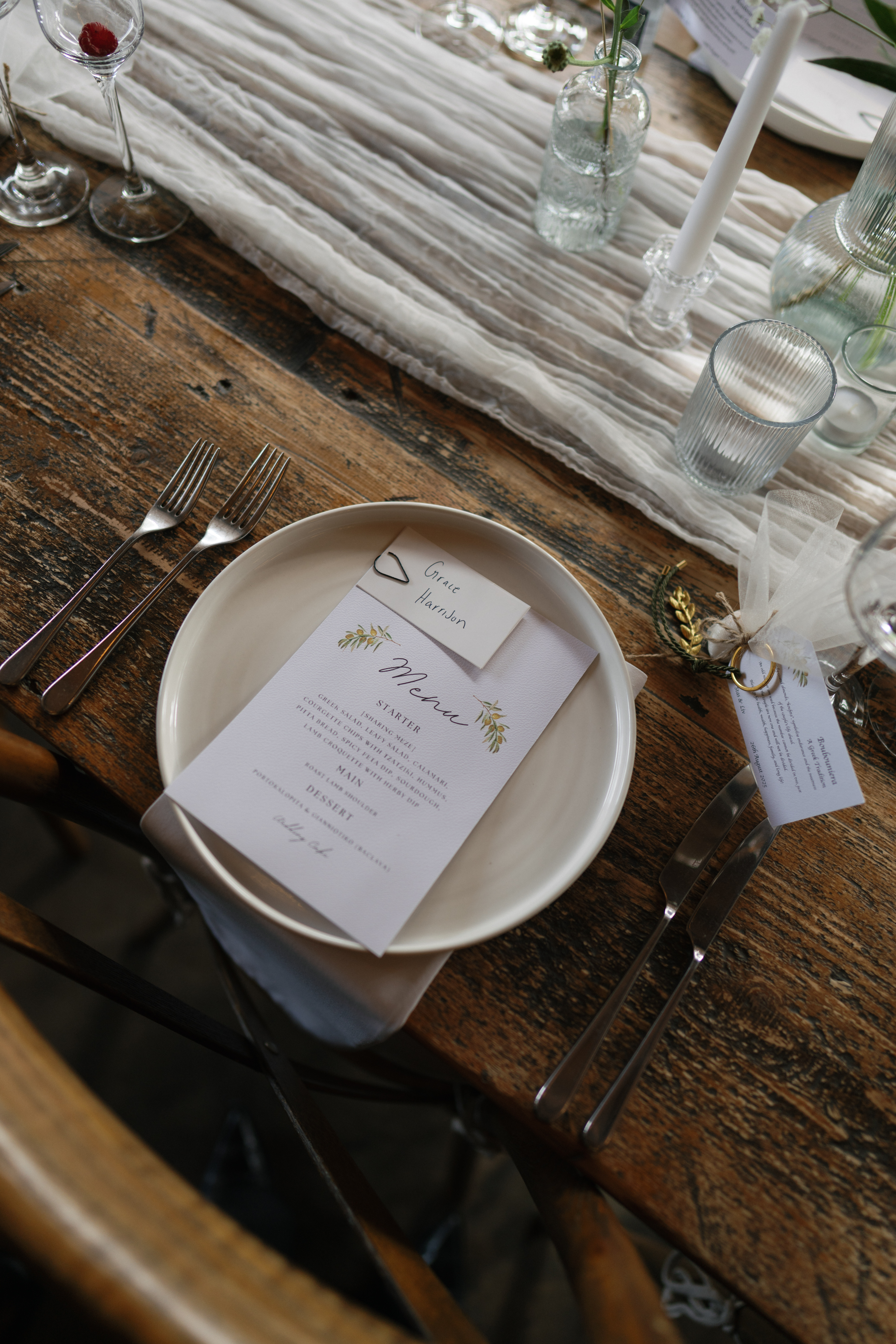 Cutlery & Crockery